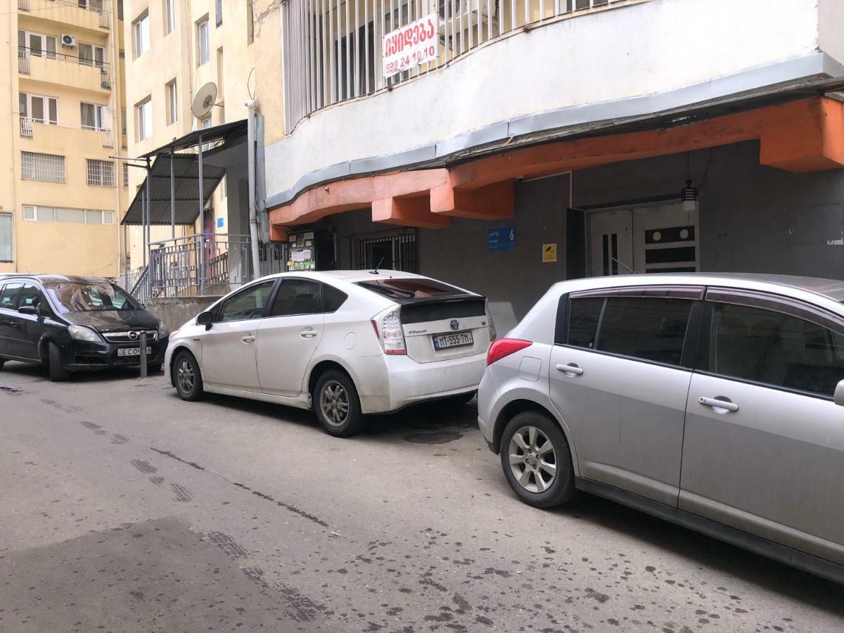 Brobro Hostel Tbilisi Ngoại thất bức ảnh