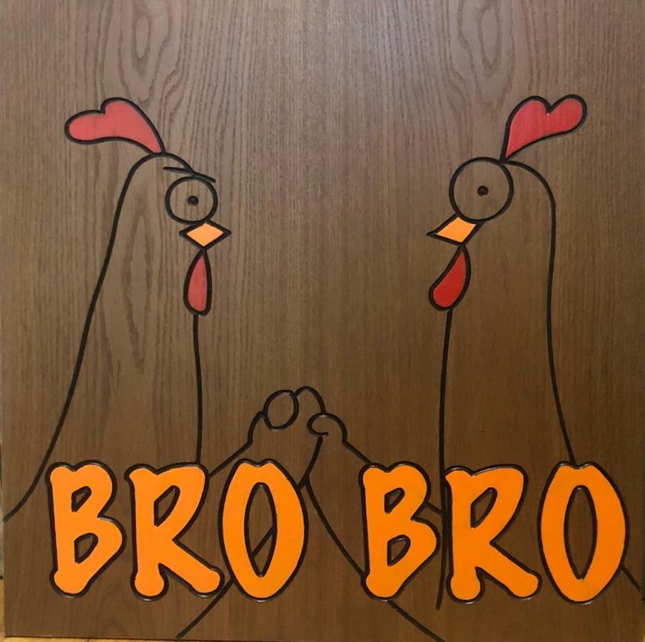 Brobro Hostel Tbilisi Ngoại thất bức ảnh
