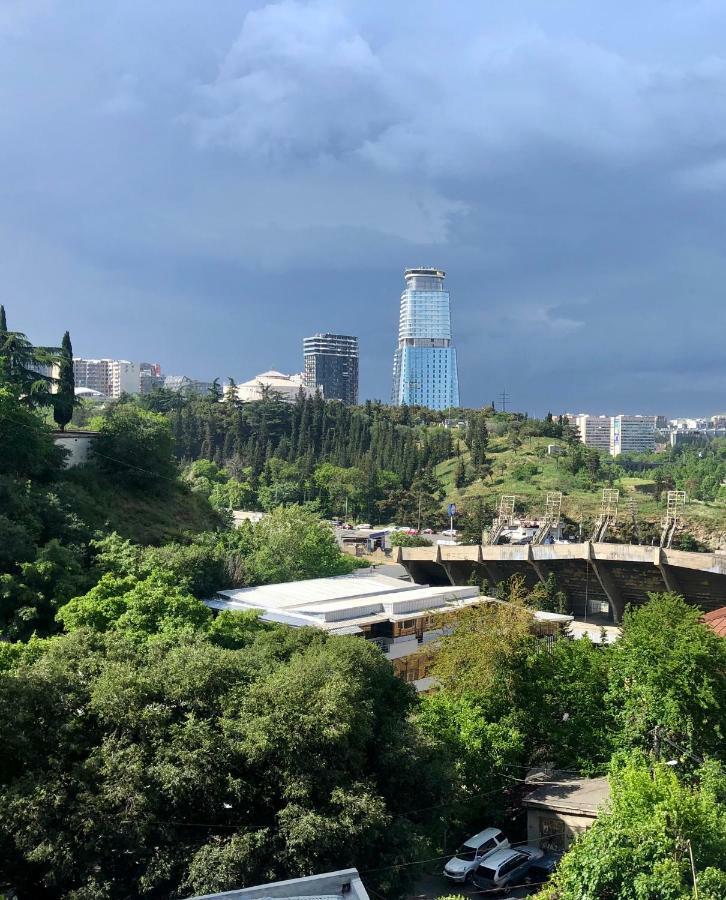 Brobro Hostel Tbilisi Ngoại thất bức ảnh